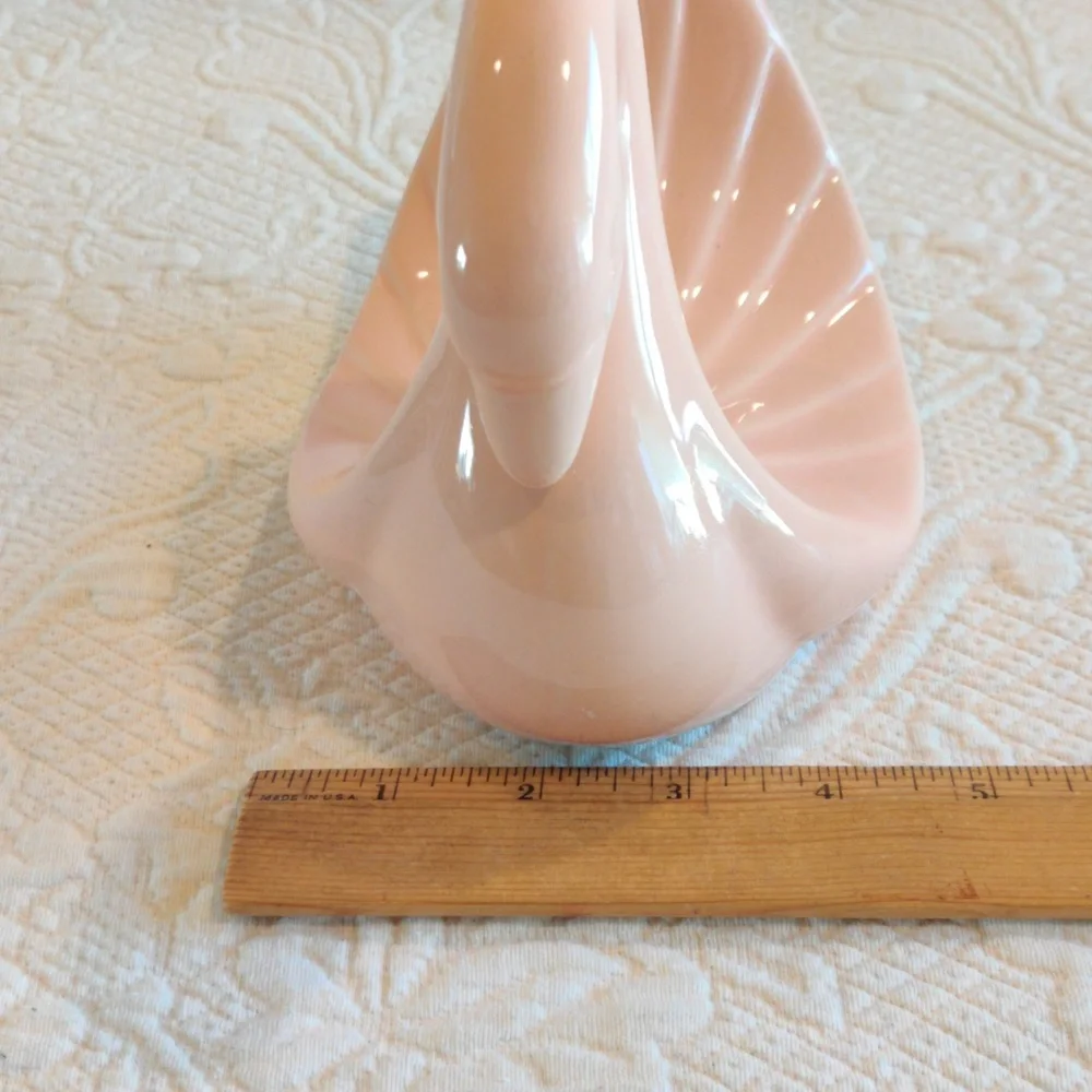 Vintage pink Ceramic Swan Hand Towel Display Holder